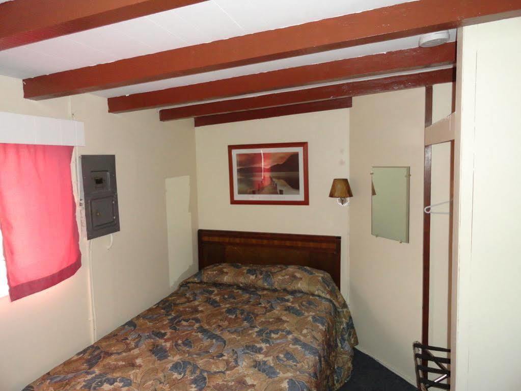 Oceanside Villas Sechelt Eksteriør billede