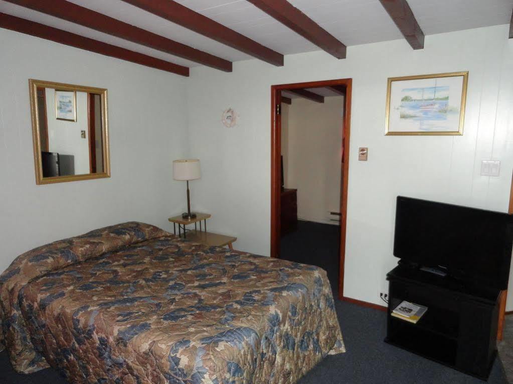 Oceanside Villas Sechelt Eksteriør billede