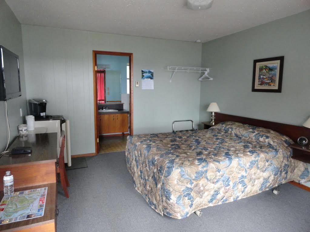 Oceanside Villas Sechelt Eksteriør billede
